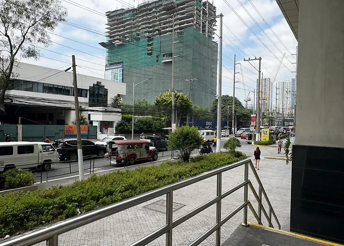 San Lorenzo Place Mall & Residences Tower 3 By Magallanes Mrt Station Makati Apartment