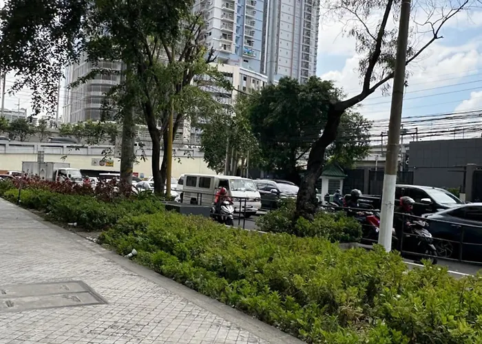 San Lorenzo Place Mall & Residences Tower 3 By Magallanes Mrt Station Makati Apartment